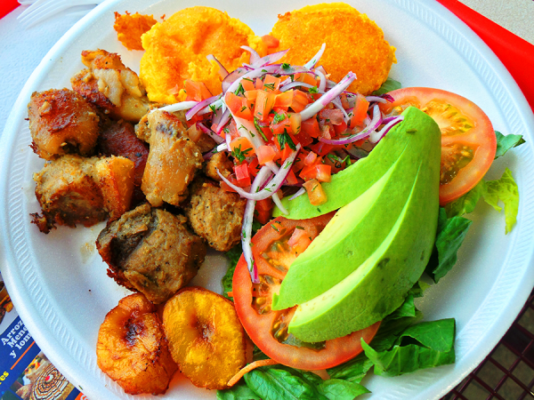 Món Fritada de chancho-món ăn phổ biến Ecuador